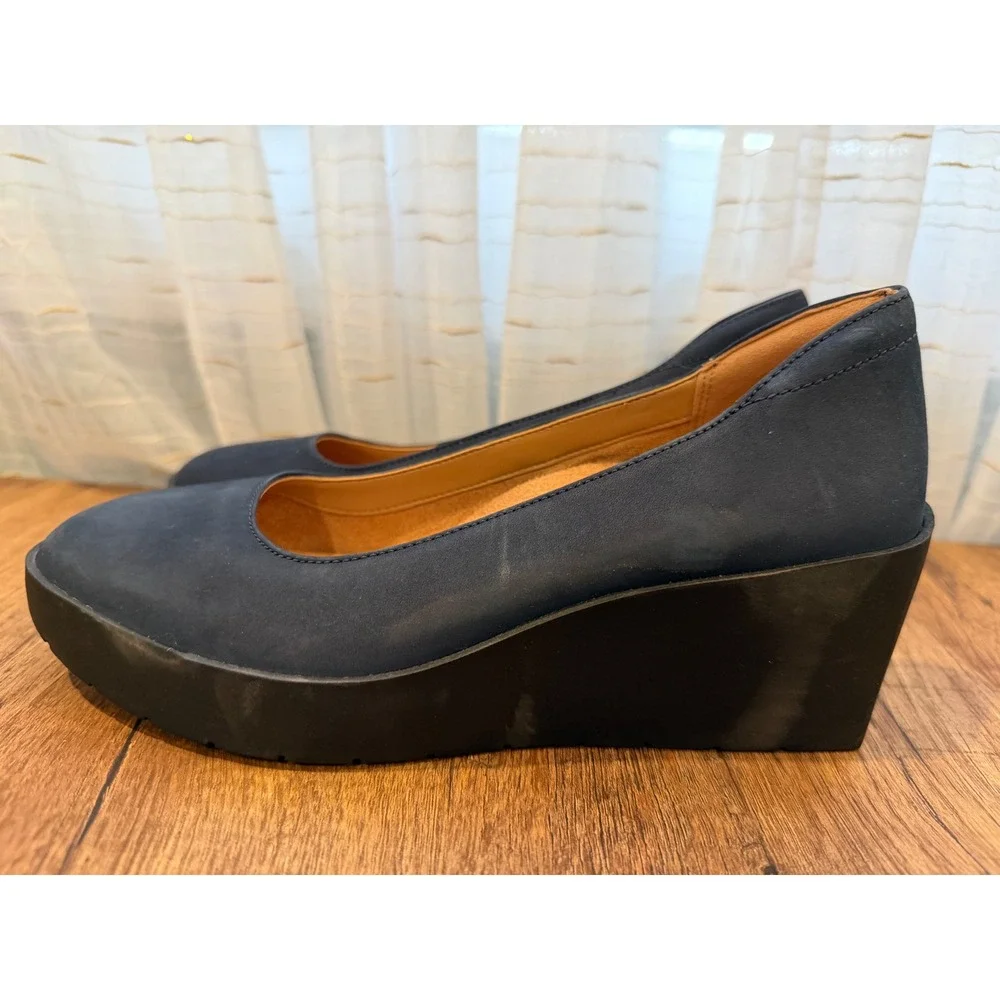 Vionic Navy Blue Wedge Flats